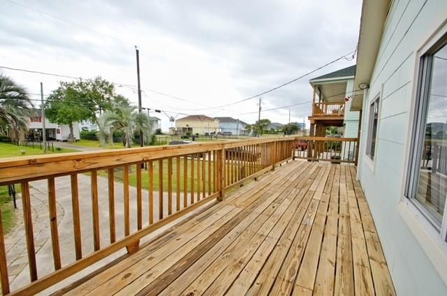 1112 7th Street, San Leon, TX 77539