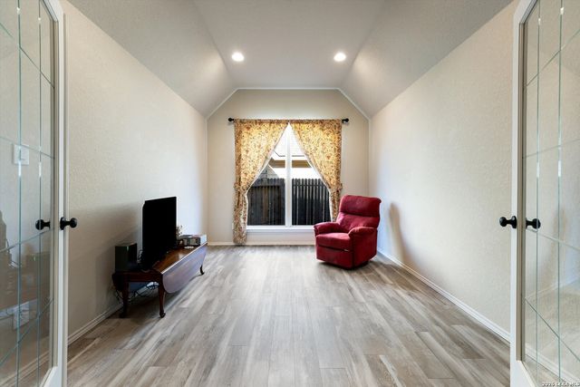 2121 Mill Valley, Seguin, TX 78155