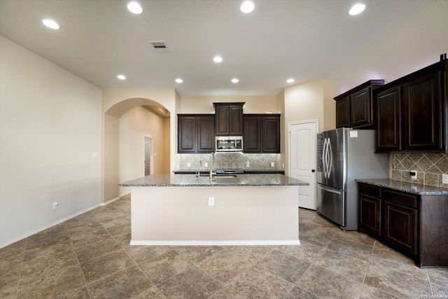 2121 Mill Valley, Seguin, TX 78155