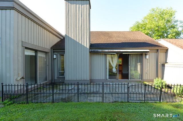 333 Heritage Village B, Southbury, CT 06488