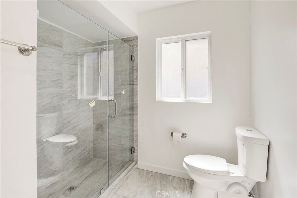 Image 25 of property listing at 14918 Wyandotte, Van Nuys, CA 91405