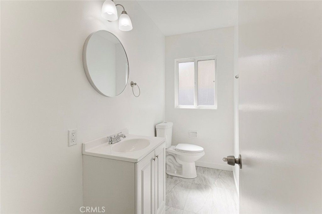 Image 28 of property listing at 14918 Wyandotte, Van Nuys, CA 91405