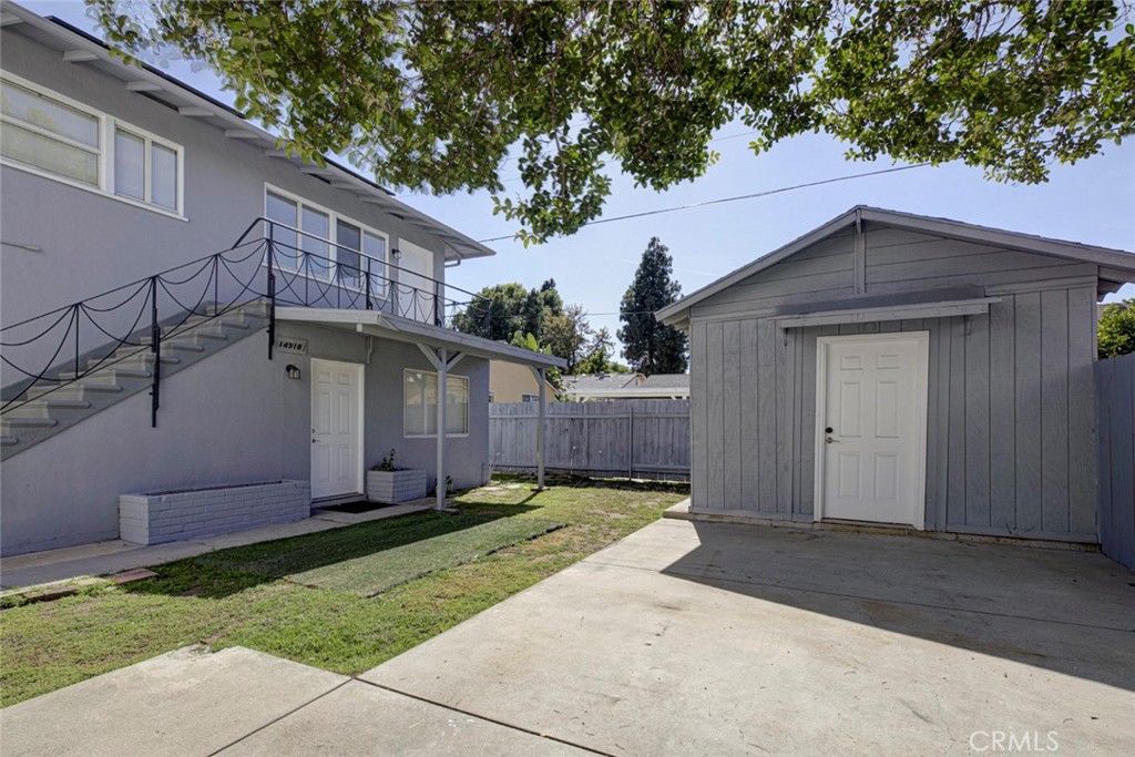 Image 41 of property listing at 14918 Wyandotte, Van Nuys, CA 91405