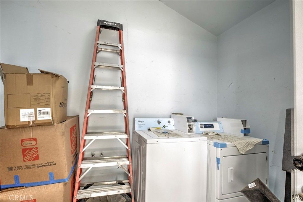 Image 43 of property listing at 14918 Wyandotte, Van Nuys, CA 91405