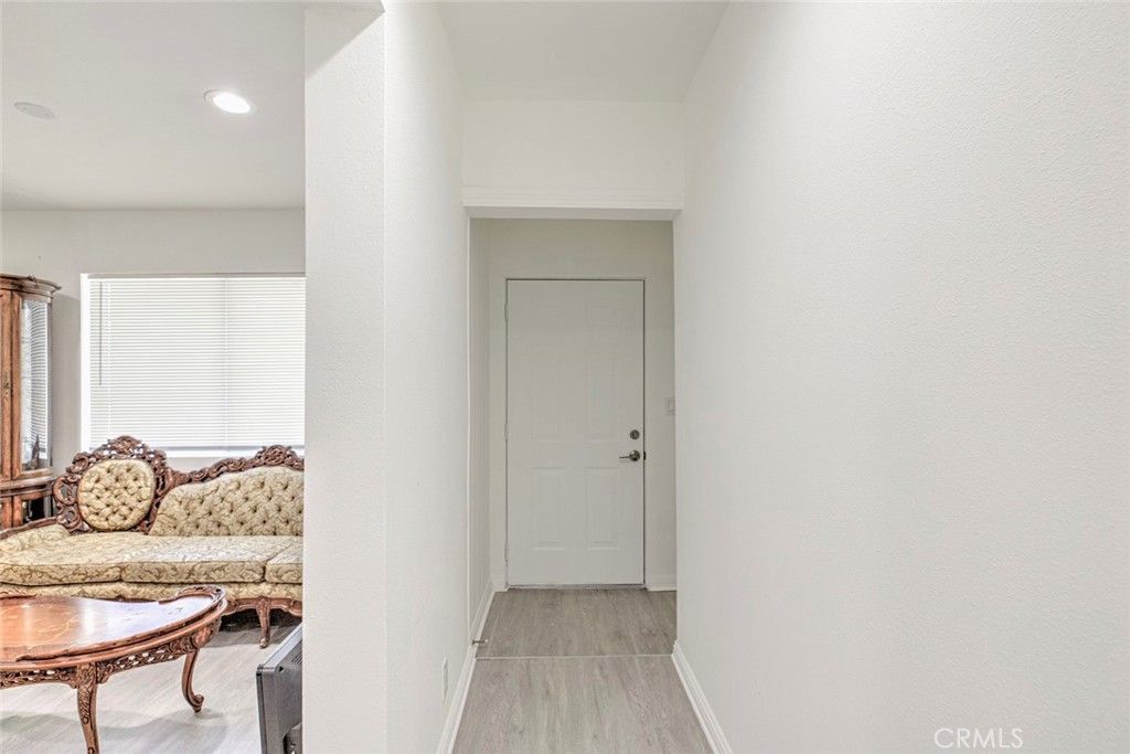 Image 47 of property listing at 14918 Wyandotte, Van Nuys, CA 91405