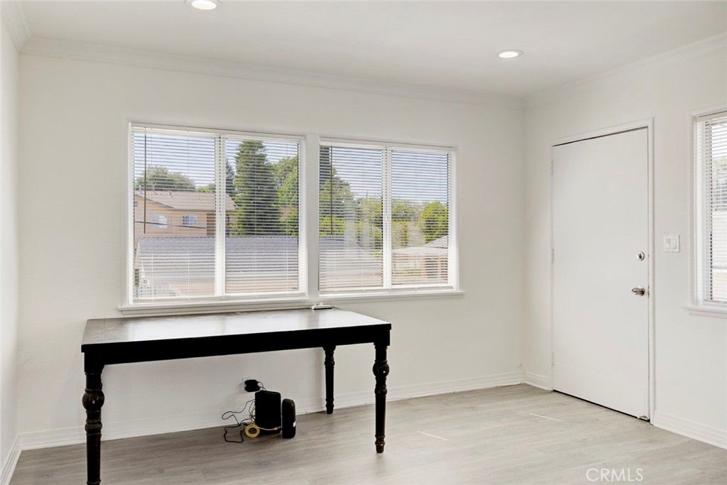 Image 65 of property listing at 14918 Wyandotte, Van Nuys, CA 91405