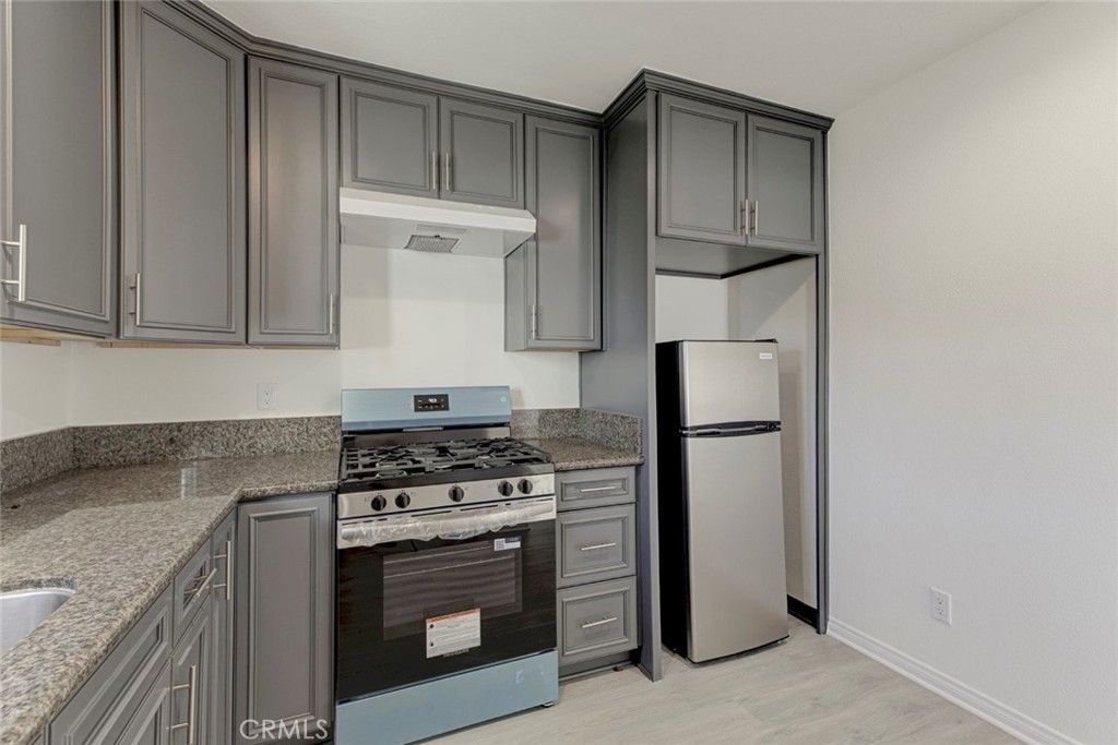 Image 67 of property listing at 14918 Wyandotte, Van Nuys, CA 91405