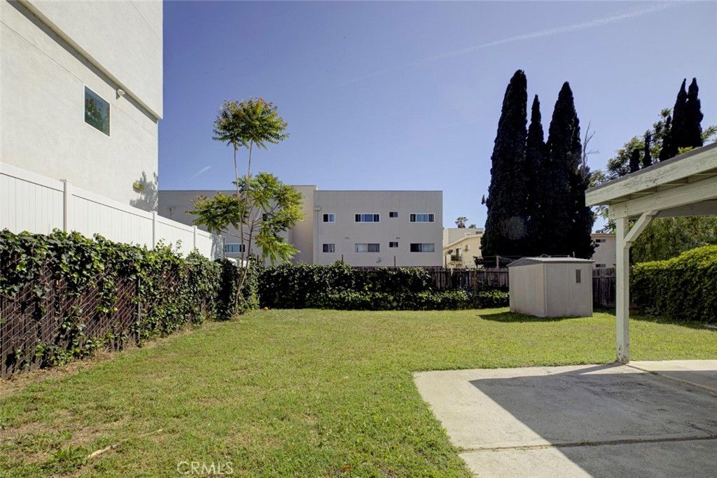 Image 74 of property listing at 14918 Wyandotte, Van Nuys, CA 91405