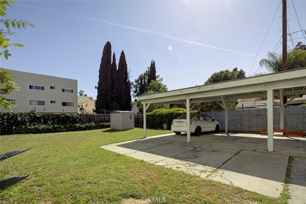 Image 75 of property listing at 14918 Wyandotte, Van Nuys, CA 91405