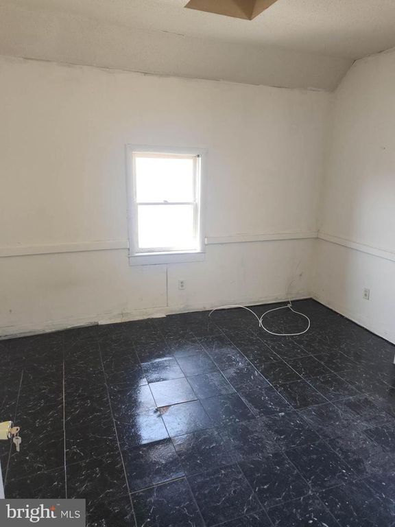 Image 15 of property listing at 920 N SALISBURY BLVD, Salisbury, MD 21801