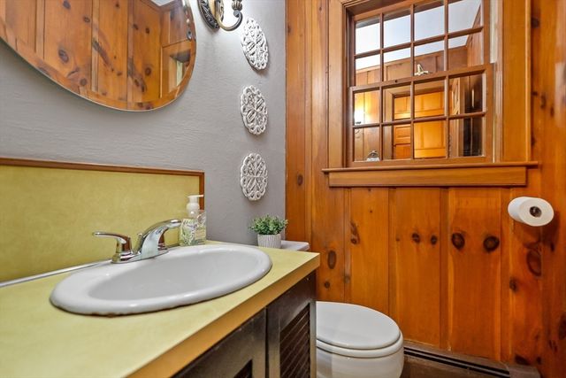 15 Cedarcrest Lane, Haverhill, MA 01835