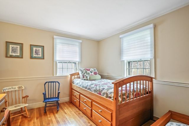 15 Cedarcrest Lane, Haverhill, MA 01835