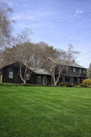 15 Cedarcrest Lane, Haverhill, MA 01835