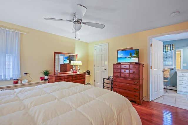 15 Cedarcrest Lane, Haverhill, MA 01835