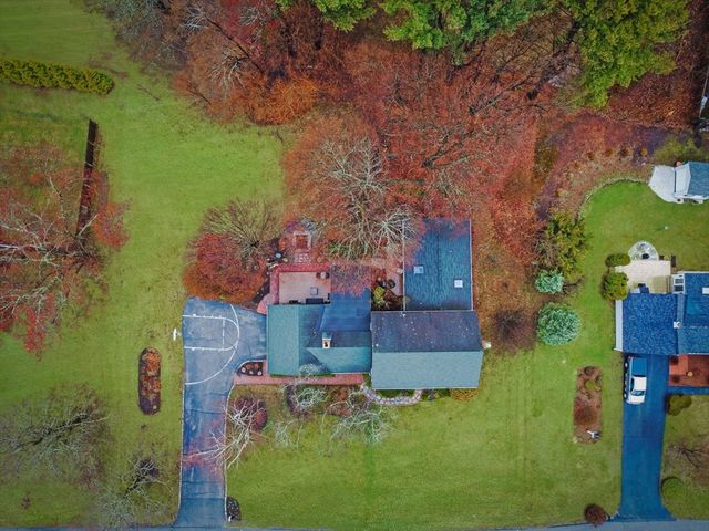 15 Cedarcrest Lane, Haverhill, MA 01835