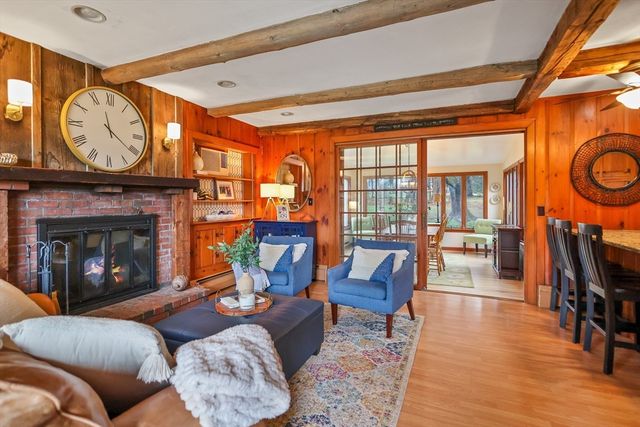 15 Cedarcrest Lane, Haverhill, MA 01835