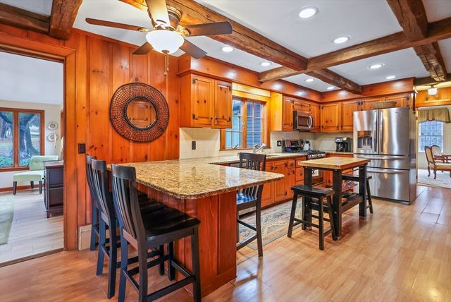 15 Cedarcrest Lane, Haverhill, MA 01835