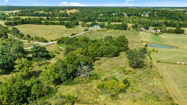 12482 Colonel Myers Road, Bentonville, AR 72713