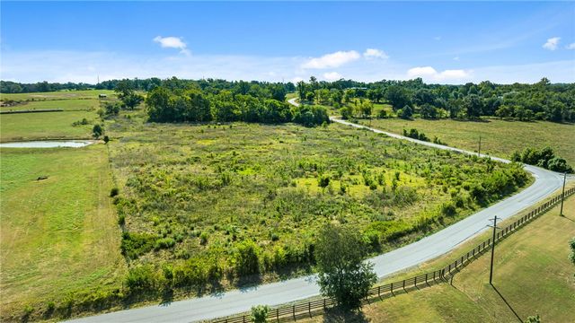 12482 Colonel Myers Road, Bentonville, AR 72713
