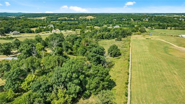 12482 Colonel Myers Road, Bentonville, AR 72713