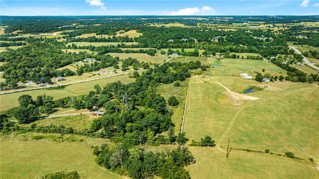 12482 Colonel Myers Road, Bentonville, AR 72713
