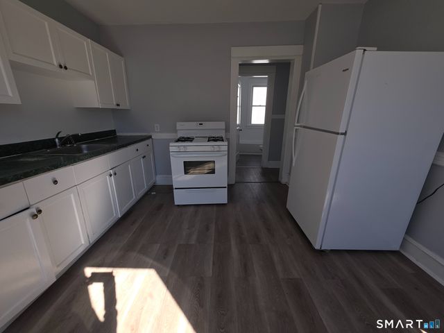 23 Vermont Street, Waterbury, CT 06704