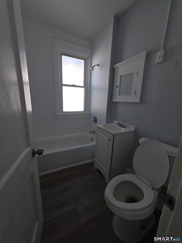 23 Vermont Street, Waterbury, CT 06704