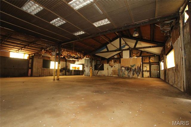 685 S Sturgeon Street, Montgomery City, MO 63361