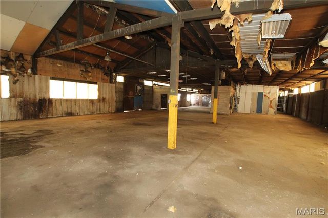 685 S Sturgeon Street, Montgomery City, MO 63361