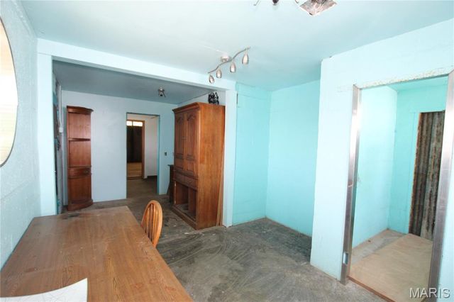 685 S Sturgeon Street, Montgomery City, MO 63361