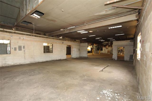 685 S Sturgeon Street, Montgomery City, MO 63361