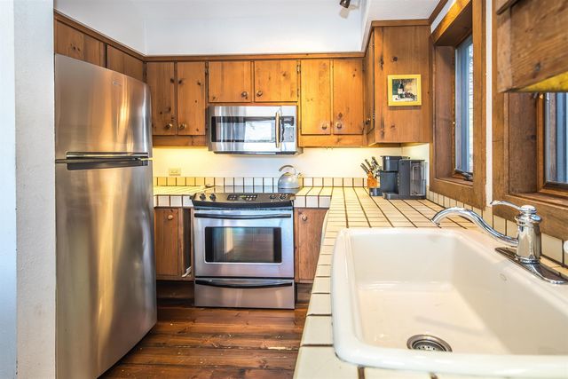 149 Hawk Pond Road, Plymouth, VT 05056