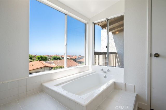 113 Hilltop Circle, Rancho Palos Verdes, CA 90275