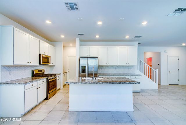 9902 E TAMERY Avenue, Mesa, AZ 85212