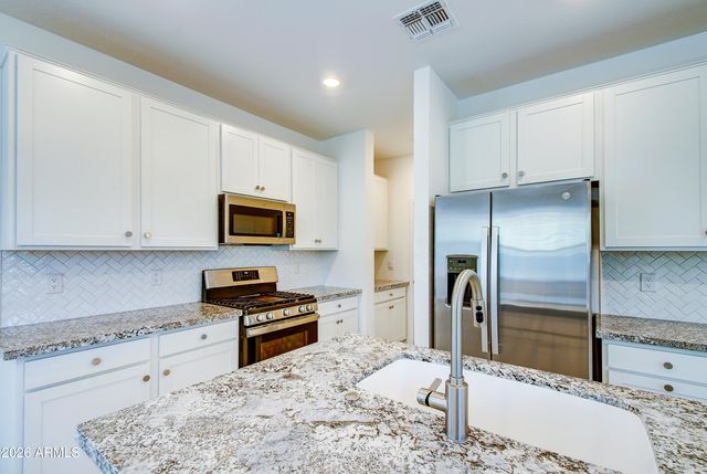 9902 E TAMERY Avenue, Mesa, AZ 85212