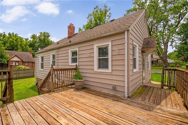 5549 Caenen Street, Shawnee, KS 66216