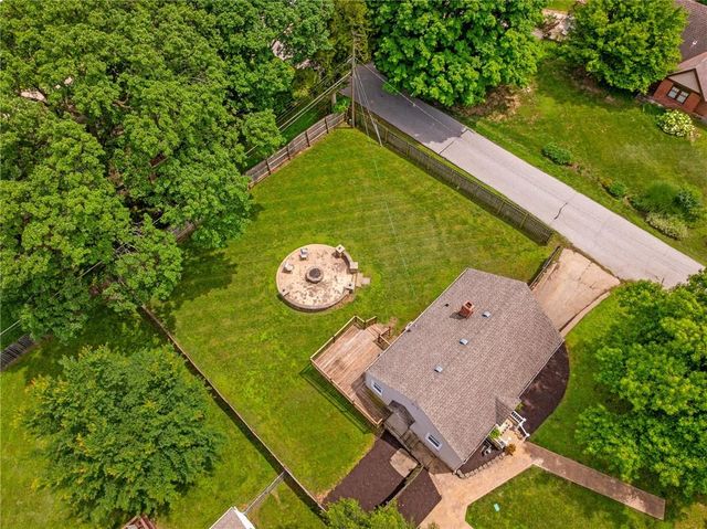 5549 Caenen Street, Shawnee, KS 66216