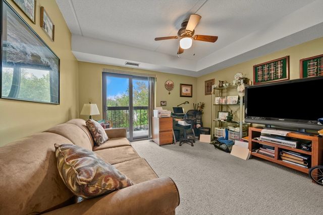 159 Main 23C, Stoneham, MA 02180
