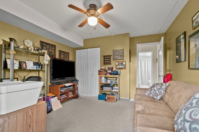 159 Main 23C, Stoneham, MA 02180