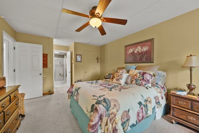 159 Main 23C, Stoneham, MA 02180