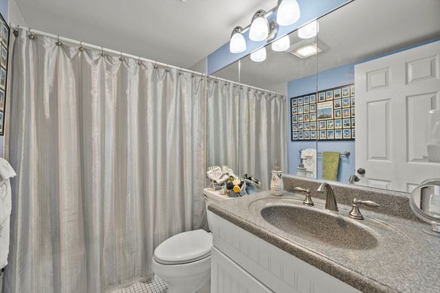 159 Main 23C, Stoneham, MA 02180