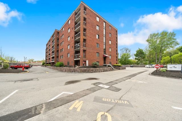 159 Main 23C, Stoneham, MA 02180