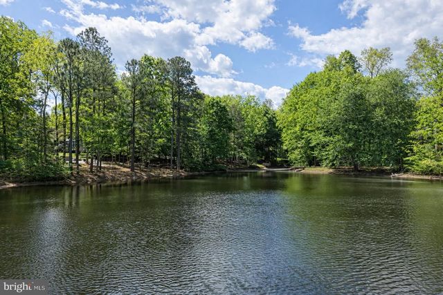 209 ESTATE DR, Ruther Glen, VA 22546