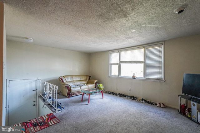 1728 BORBECK AVE, Philadelphia, PA 19111