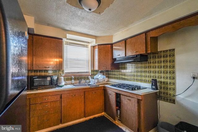 1728 BORBECK AVE, Philadelphia, PA 19111