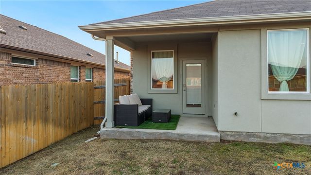 205 Charles Trail, Georgetown, TX 78626