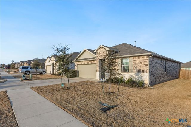 205 Charles Trail, Georgetown, TX 78626