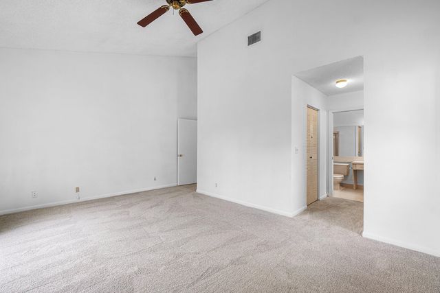 9297 Laurel Green Drive, Boynton Beach, FL 33437