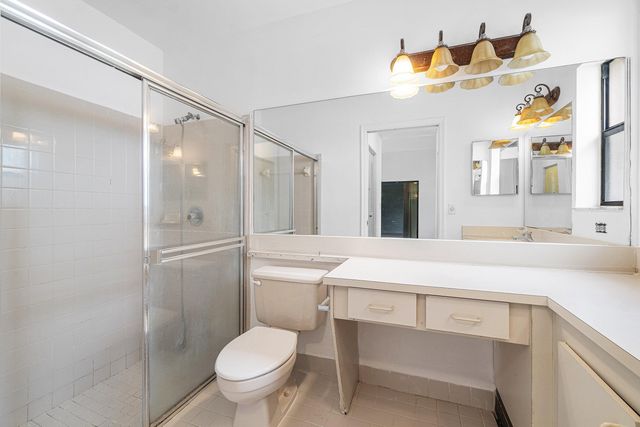 9297 Laurel Green Drive, Boynton Beach, FL 33437