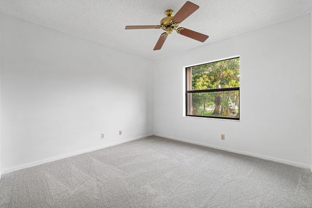 9297 Laurel Green Drive, Boynton Beach, FL 33437